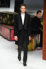 ロベルト カヴァリ 2014-15年秋冬メンズコレクション - 冒険心が取り払ったエレガンスの枠組み｜写真53