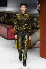 ロベルト カヴァリ 2014-15年秋冬メンズコレクション - 冒険心が取り払ったエレガンスの枠組み｜写真55