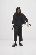 Y's新作ウェア、“折れ・シワ”のようなグラフィック転写のロングコート＆ケープコートなど｜写真5