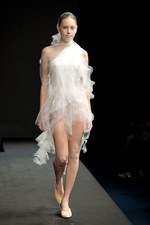 エリ マツイ(ERI MATSUI)、2010-2011年秋冬コレクション｜写真11