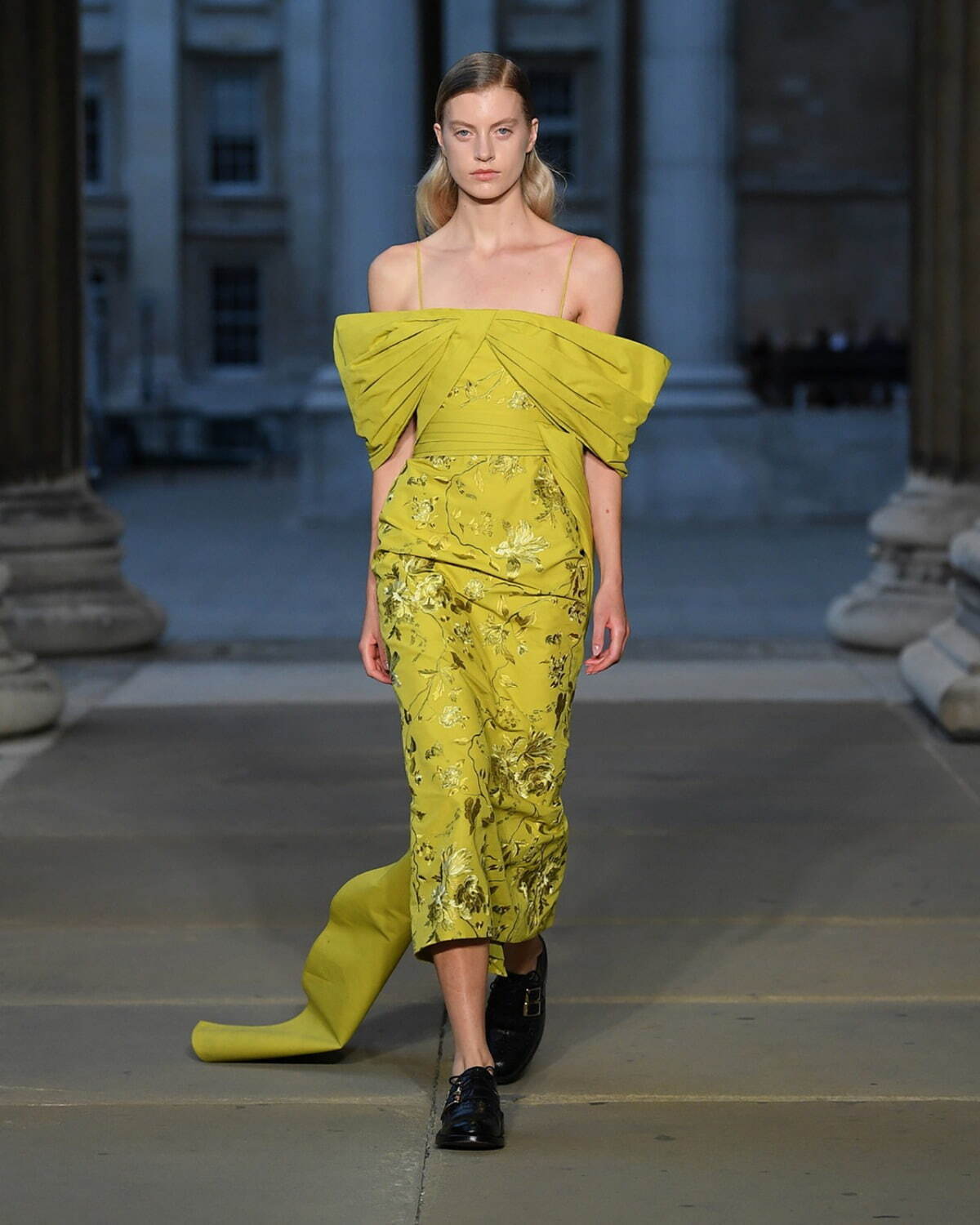 アーデム(ERDEM) 2023年春夏ウィメンズコレクション  - 写真3