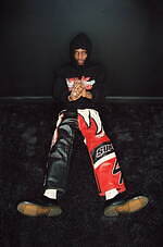 シュプリーム(Supreme), ヨウジヤマモト(Yohji Yamamoto), ドクターマーチン(Dr. Martens) 鉄拳｜写真2