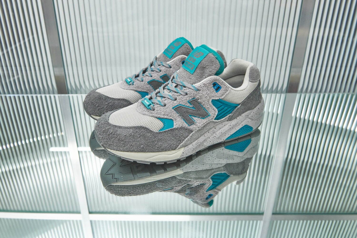 Palace Skateboards× New Balance MT580 28メンズ