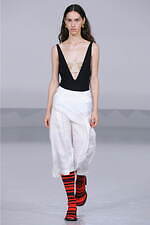 TOGA 2023年春夏コレクション - 女流写真家・山沢栄子の作品をインスピレーション源に｜写真1