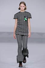 TOGA 2023年春夏コレクション - 女流写真家・山沢栄子の作品をインスピレーション源に｜写真16