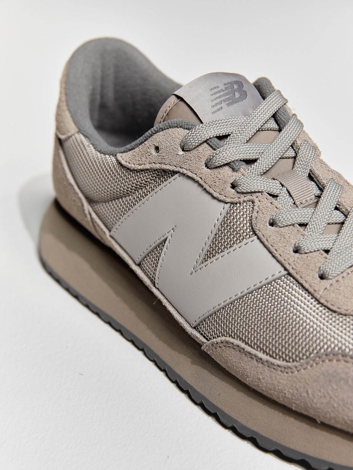 ニューバランス(New Balance), ユナイテッドアローズ グリーンレーベル リラクシング(UNITED ARROWS green label relaxing) 237｜写真3