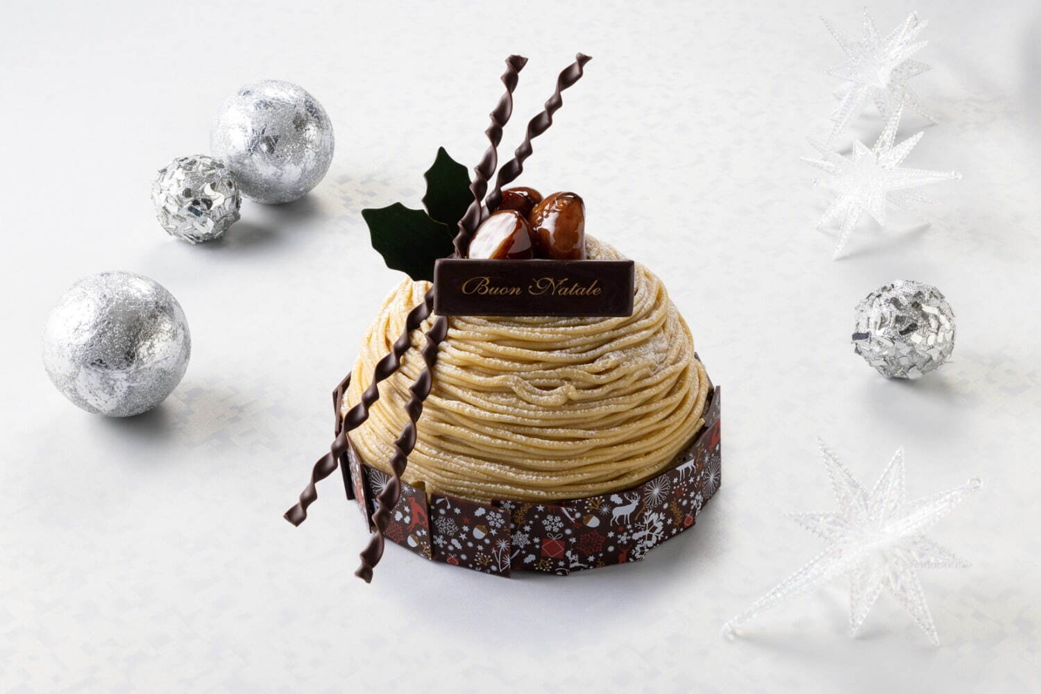 グランド ハイアット 東京のクリスマスケーキ2022、“高さ約30㎝”お菓子の家や深紅のケーキなど｜写真1