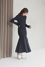 エミ×フィラの初コラボスニーカー、ボリュームソールの2型をブラウン＆ベージュのニュアンスカラーで｜写真5