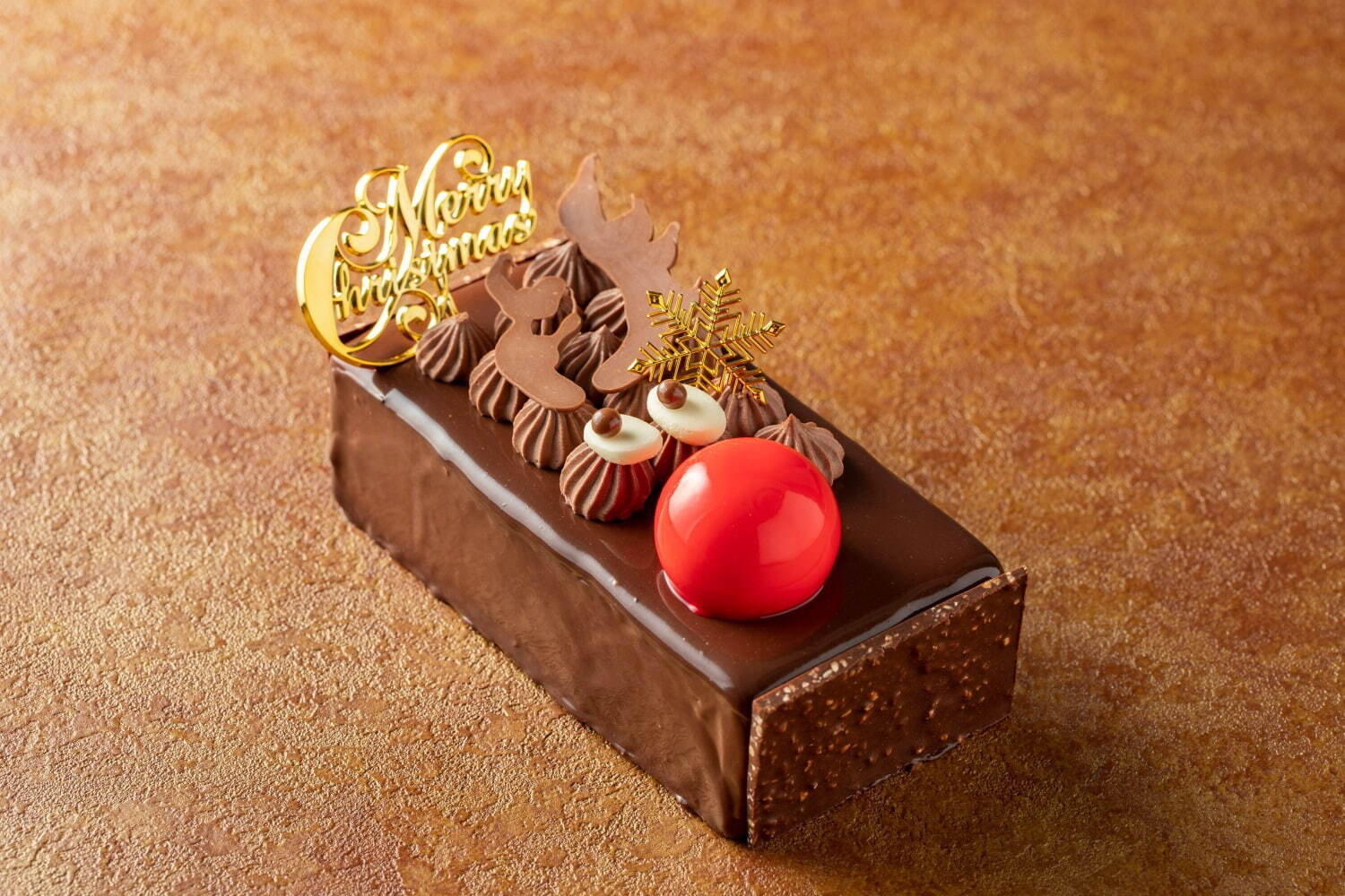 洋梨＆アールグレイのジャンドゥーヤクリーム チョコレートケーキ「ルドルフ」6,200円