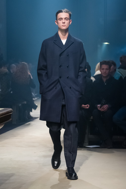 カルヴェン(CARVEN) 2014-15年秋冬ウィメンズ&メンズコレクション 