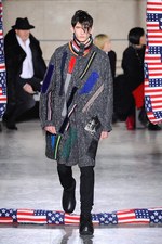 ラフ シモンズ 2014-15年秋冬コレクション - 並列になったアートとファッション｜写真32