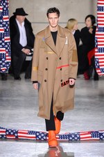 ラフ シモンズ 2014-15年秋冬コレクション - 並列になったアートとファッション｜写真86