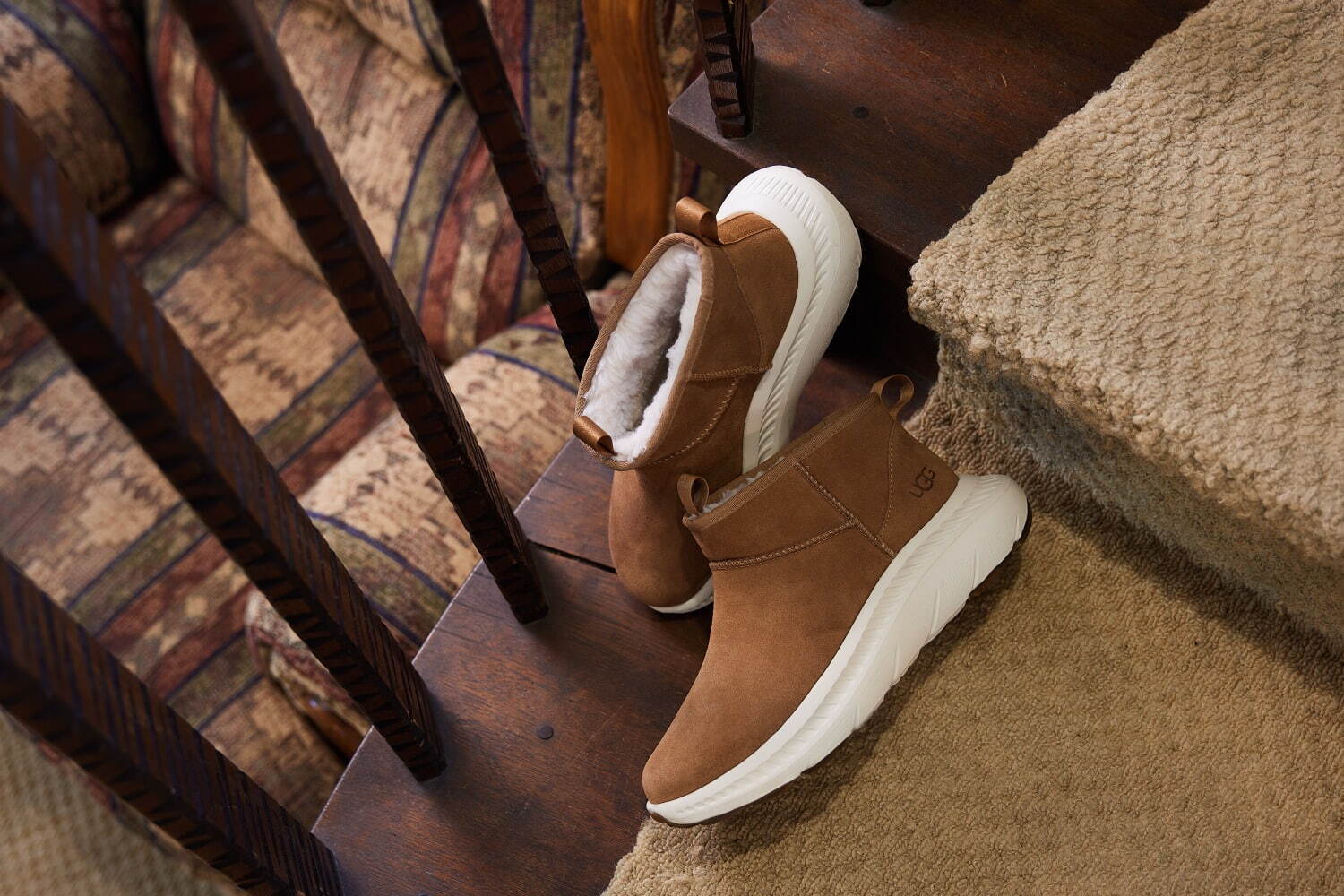 アグ(UGG) CA805 V2｜写真15