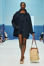 マックスマーラ 2023年春夏コレクション - 1920年代、地中海のバカンスに思いを馳せて｜写真20