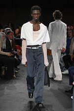 エムエム6 メゾン マルジェラ 23年春夏コレクション - バレエのリハーサル、ステージの裏側に着想｜写真23