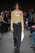 エムエム6 メゾン マルジェラ 23年春夏コレクション - バレエのリハーサル、ステージの裏側に着想｜写真25