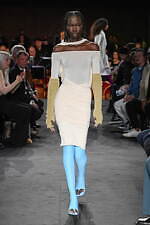 エムエム6 メゾン マルジェラ 23年春夏コレクション - バレエのリハーサル、ステージの裏側に着想｜写真26