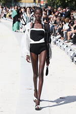 アンテプリマ 2023年春夏コレクション - 溢れ出すエネルギーを洋服に｜写真24