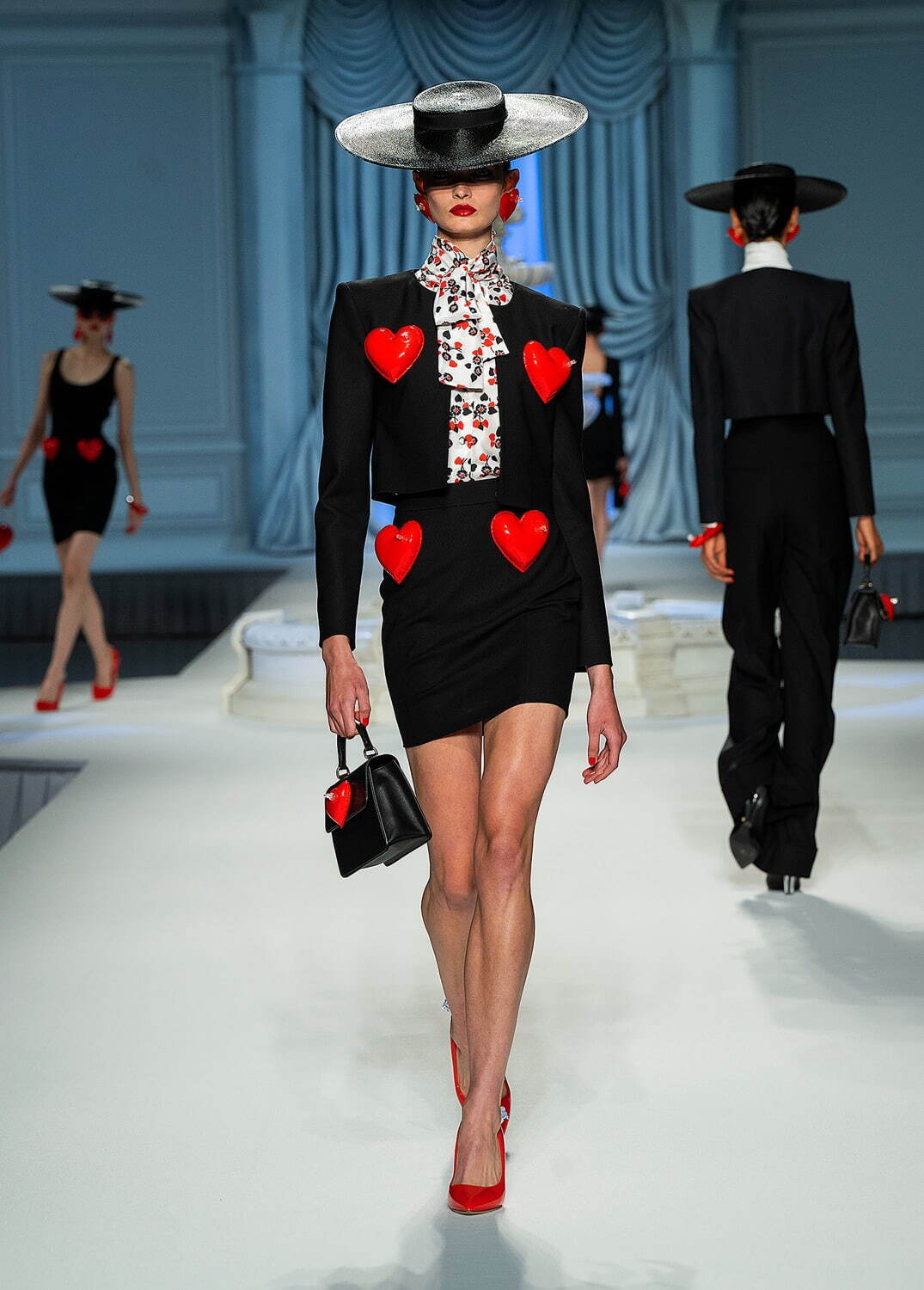 モスキーノ(MOSCHINO) 2023年春夏ウィメンズコレクション  - 写真3