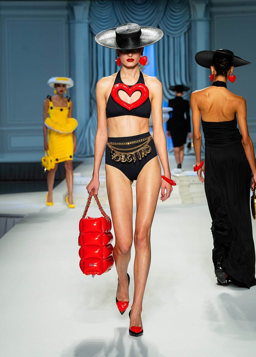 モスキーノ(MOSCHINO) 2023年春夏ウィメンズコレクション  - 写真20