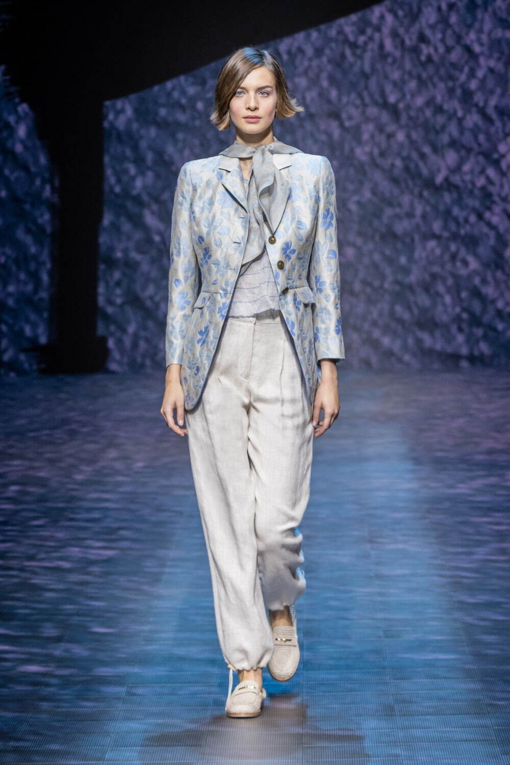 エンポリオ アルマーニ(EMPORIO ARMANI) 2023年春夏ウィメンズコレクション  - 写真23