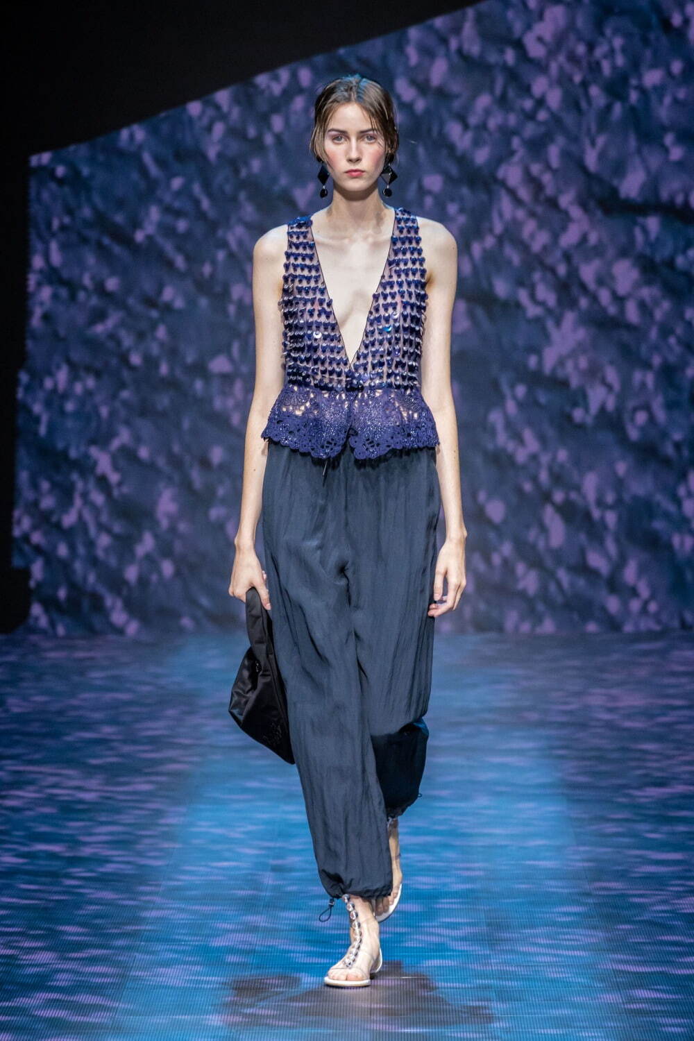 エンポリオ アルマーニ(EMPORIO ARMANI) 2023年春夏ウィメンズコレクション  - 写真52