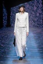 エンポリオ アルマーニ 2023年春夏ウィメンズコレクション - 相反性の調和｜写真3