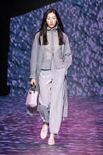 エンポリオ アルマーニ 2023年春夏ウィメンズコレクション - 相反性の調和｜写真30