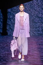 エンポリオ アルマーニ 2023年春夏ウィメンズコレクション - 相反性の調和｜写真36