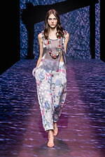 エンポリオ アルマーニ 2023年春夏ウィメンズコレクション - 相反性の調和｜写真38