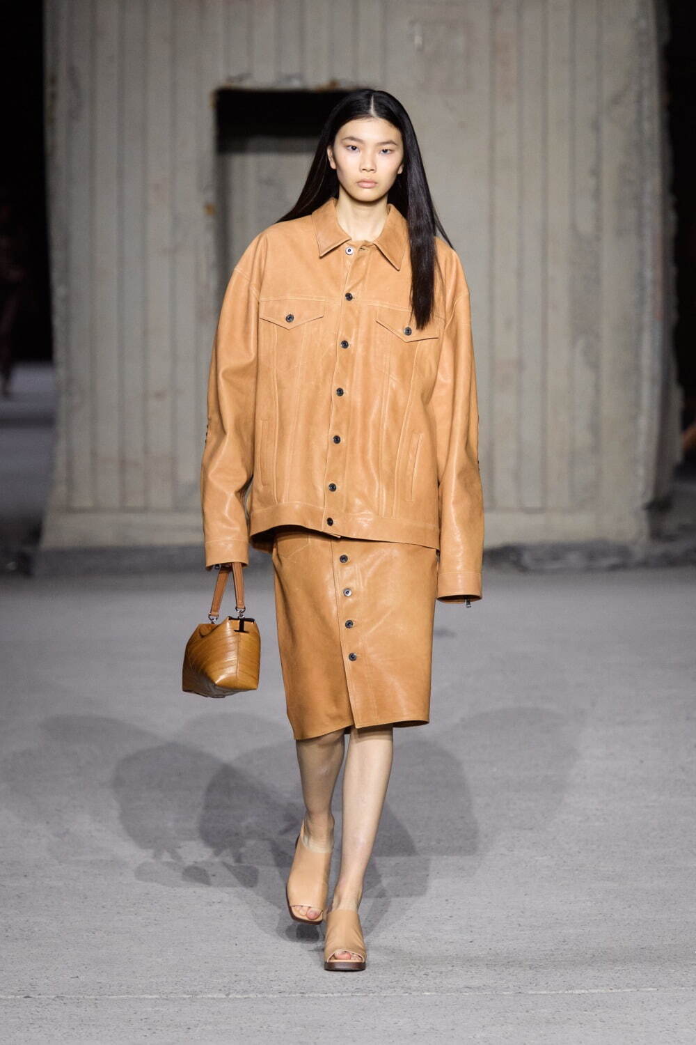 トッズ(TOD'S) 2023年春夏ウィメンズ&メンズコレクション  - 写真14