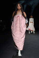 スポーツマックス 2023年春夏コレクション - 相反し補完し合う要素のコラージュ｜写真37