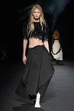 スポーツマックス 2023年春夏コレクション - 相反し補完し合う要素のコラージュ｜写真51