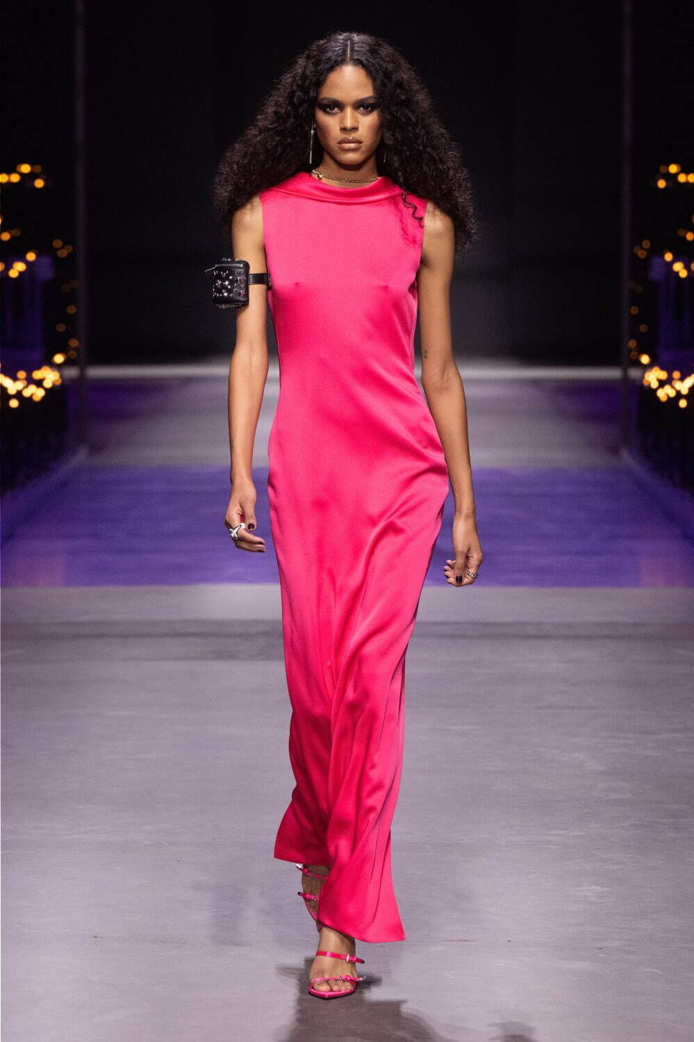 ヴェルサーチェ(VERSACE) 2023年春夏ウィメンズコレクション  - 写真15