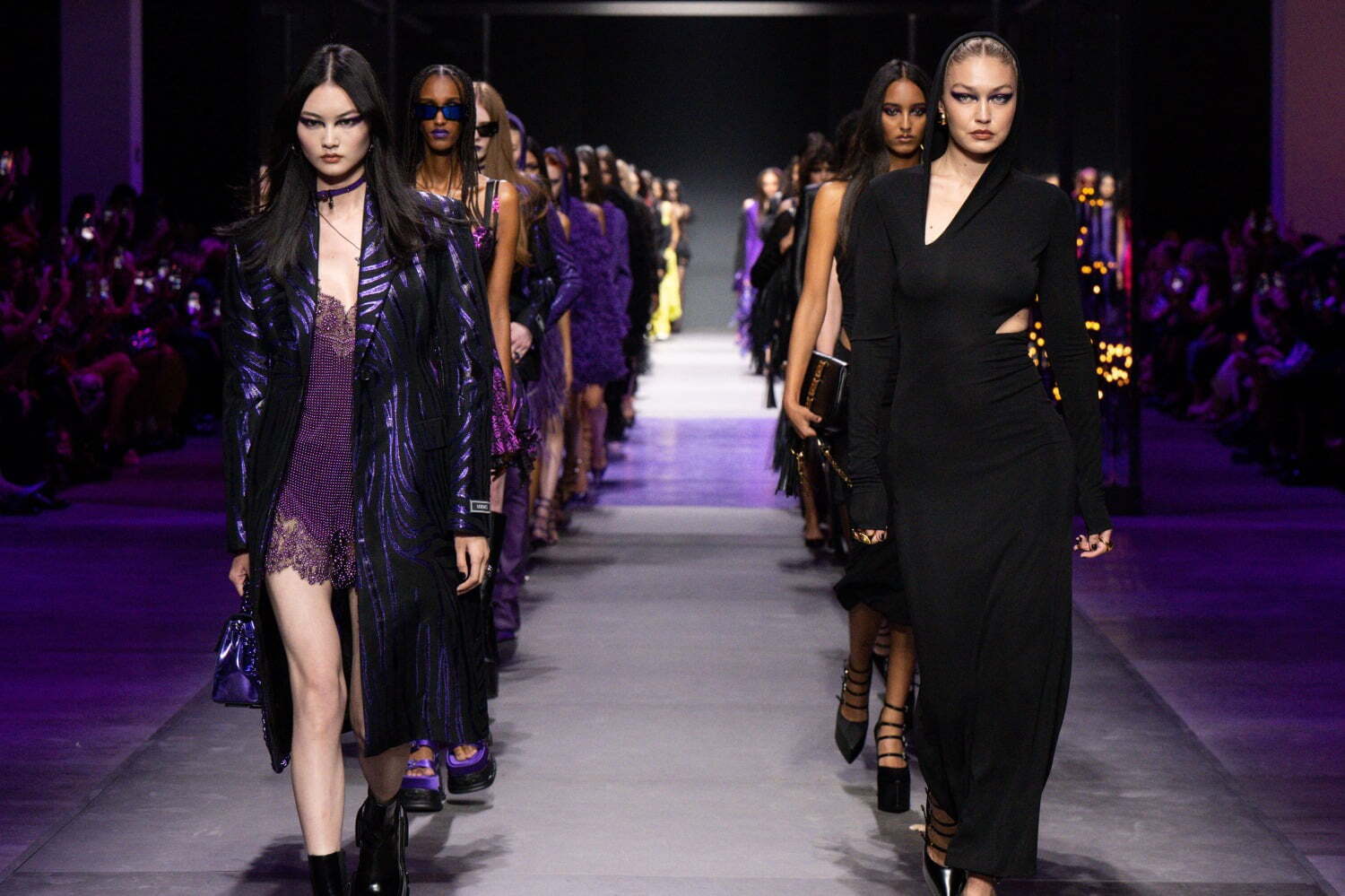 ヴェルサーチェ(VERSACE) コレクション - ファッションプレス