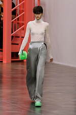 フェンディ 2023年春夏ウィメンズコレクション、"過去のコード”への尽きぬ探求｜写真36