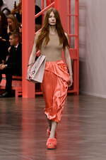 フェンディ 2023年春夏ウィメンズコレクション、"過去のコード”への尽きぬ探求｜写真49