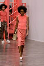 フェンディ 2023年春夏ウィメンズコレクション、"過去のコード”への尽きぬ探求｜写真54