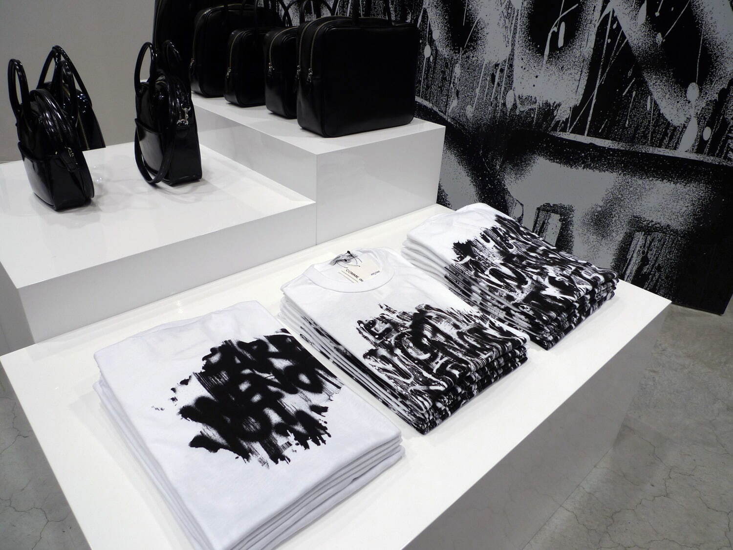 コムデギャルソン 京都 限定ビッグTシャツ-アダム ペンドルトン