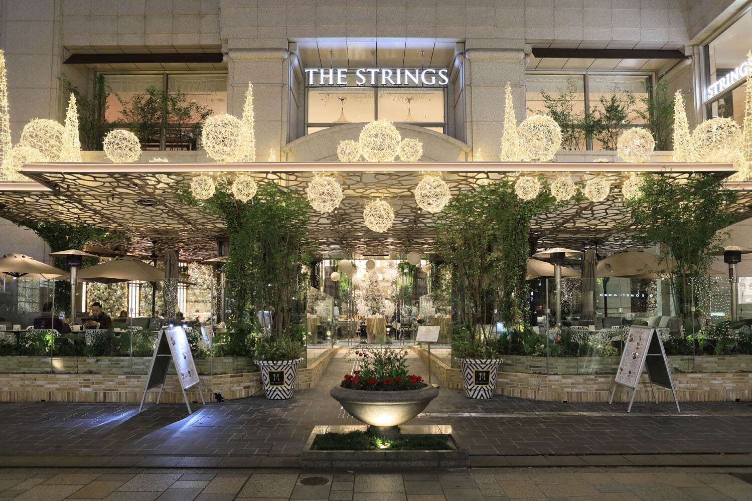 ザ ストリングス 表参道でルビー＆ルージュの限定アフタヌーンティー、バッグやコスメをモチーフに｜写真7