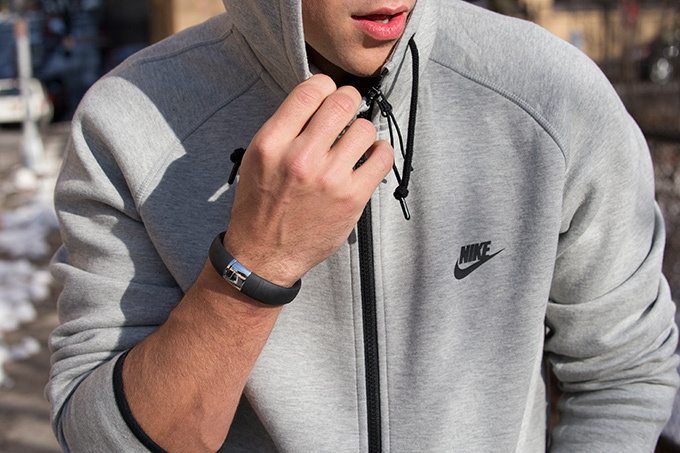 Nike フューエルバンド 時計 Nike+ FuelBand SE WM0110-071-S Black LED Bluetooth Fitness
