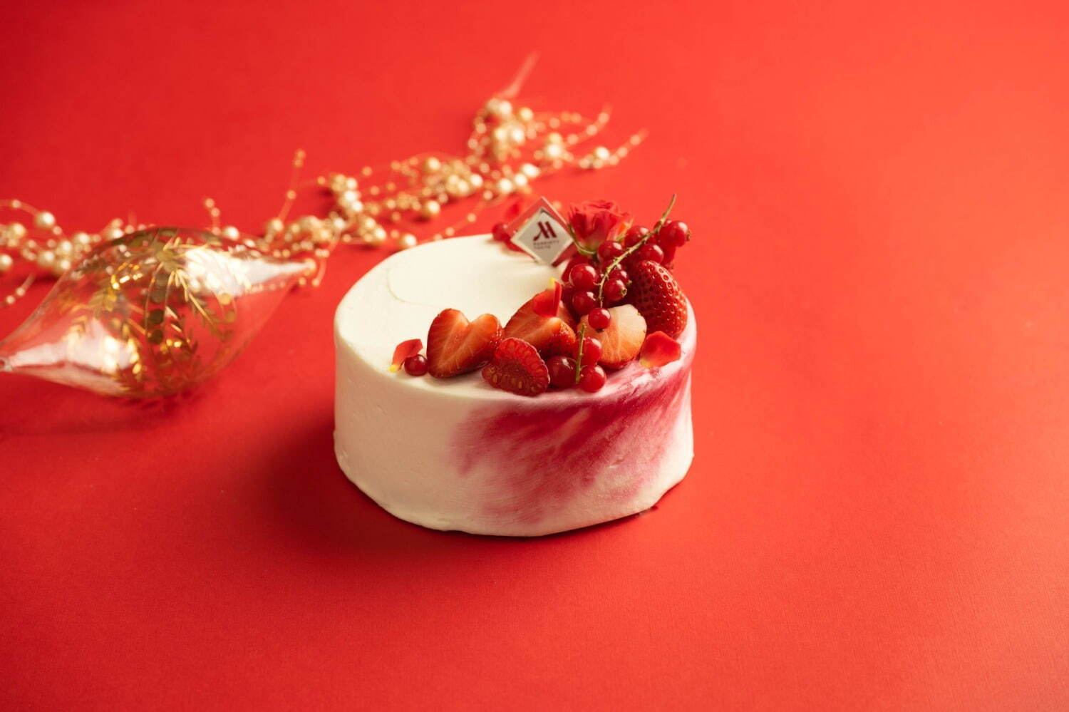 東京マリオットホテルのクリスマスケーキ 2022、真っ赤なチョコレートのバラで飾った「ローズ」ほか｜写真6
