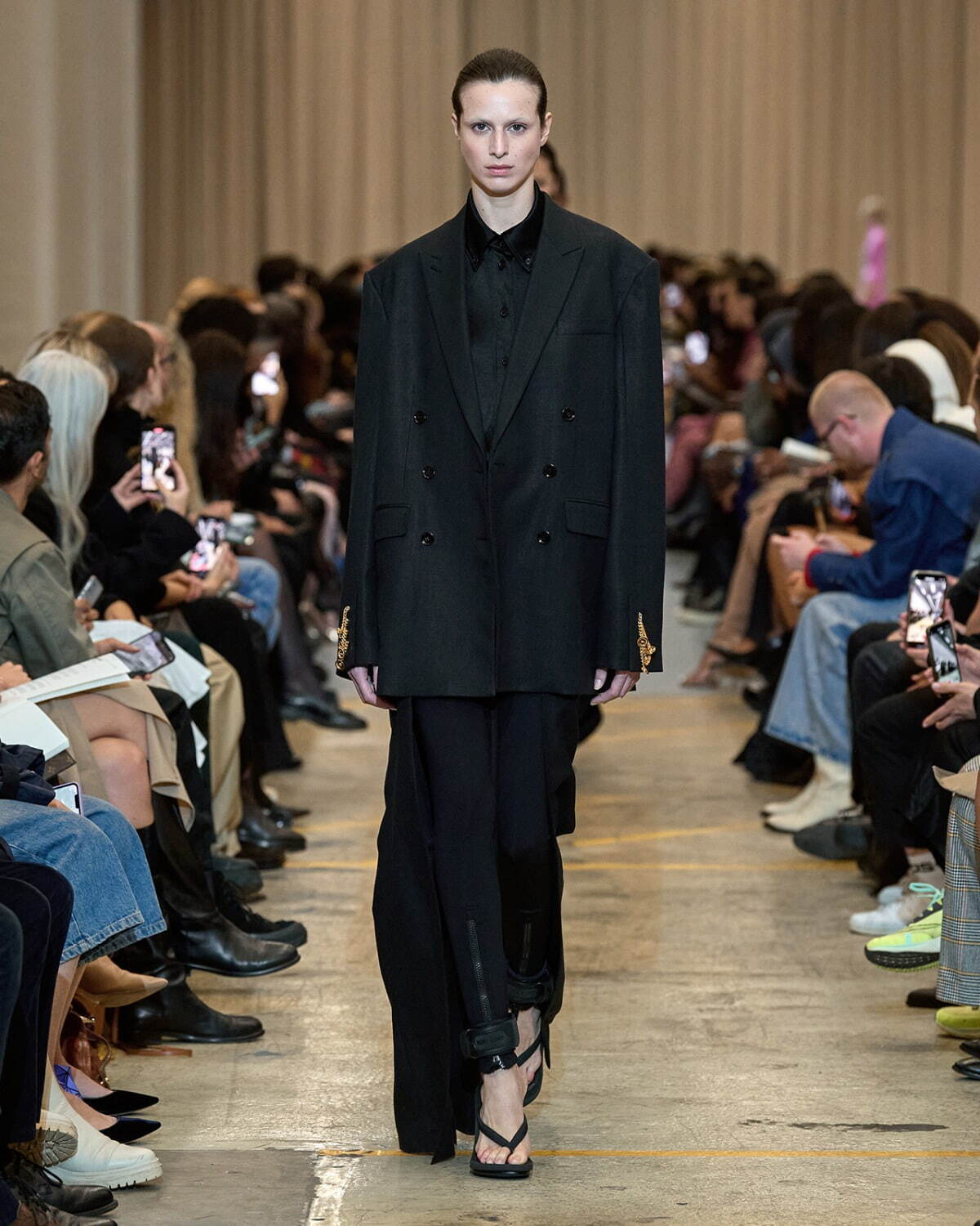 バーバリー 2023年春夏<span>コレクション</span> - 写真25