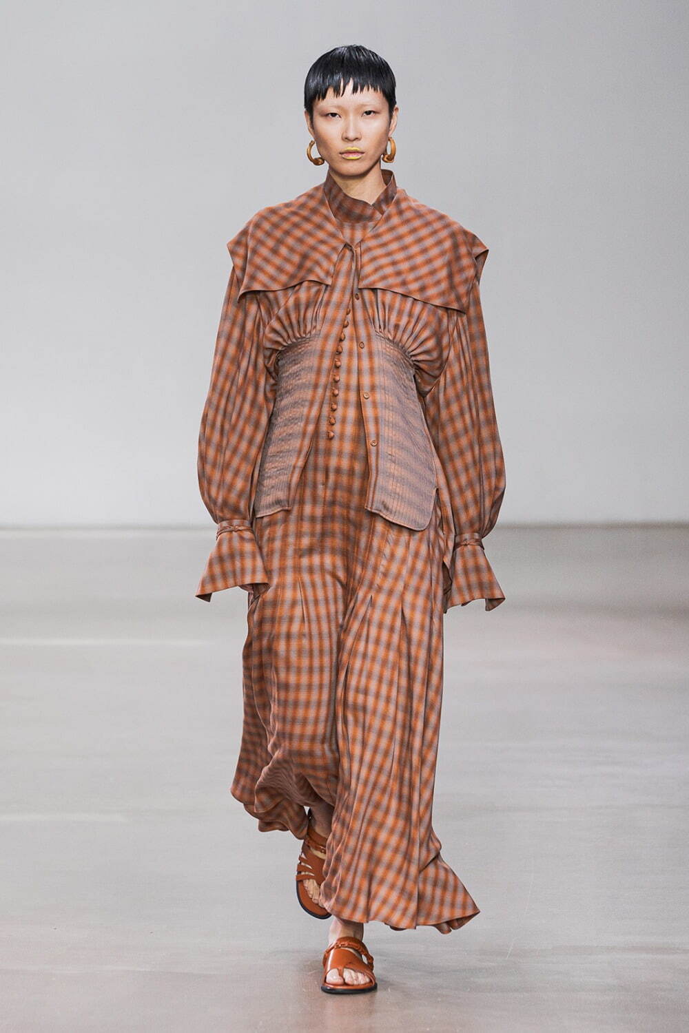 マメ クロゴウチ 2023年春夏<span>コレクション</span> - 写真24