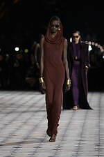 サンローラン 2023年夏ウィメンズコレクション - 舞踏家 マーサ・グレアムのドレスを再解釈｜写真8