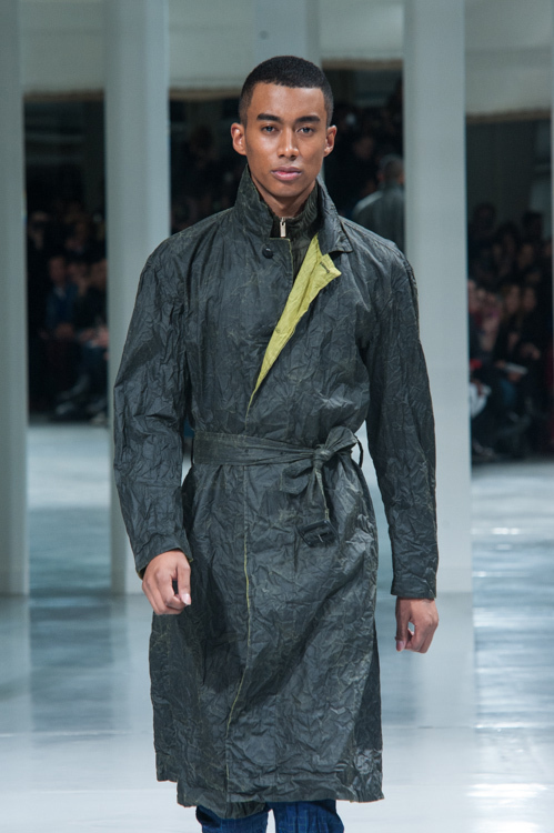 イッセイ ミヤケ メン(ISSEY MIYAKE MEN) 2014-15年秋冬メンズコレクション ディテール - 写真5