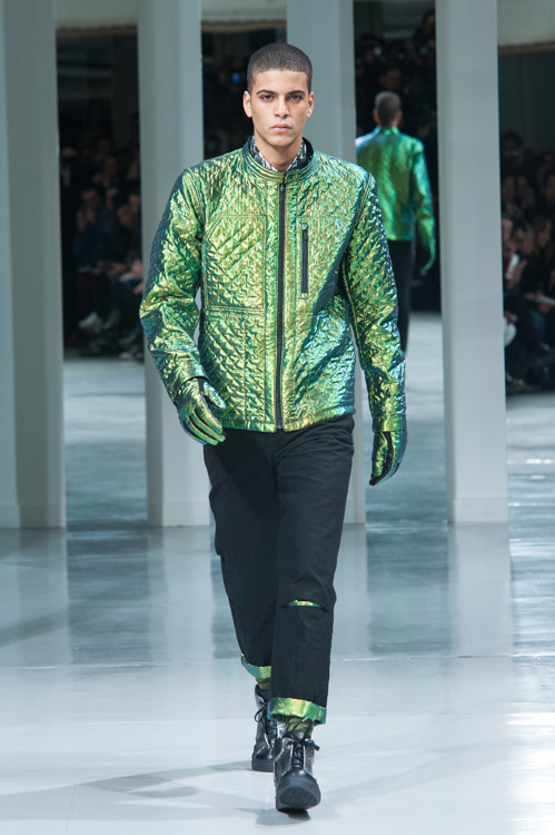 イッセイ ミヤケ メン(ISSEY MIYAKE MEN) 2014-15年秋冬メンズコレクション  - 写真33