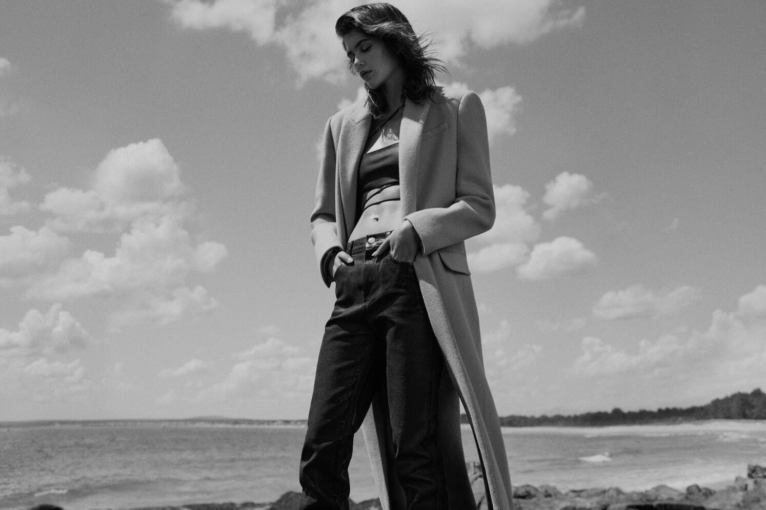 ZARA×カイア・ガーバー“90年代着想”のデニムジャケットやシルクドレス、ブーツなど