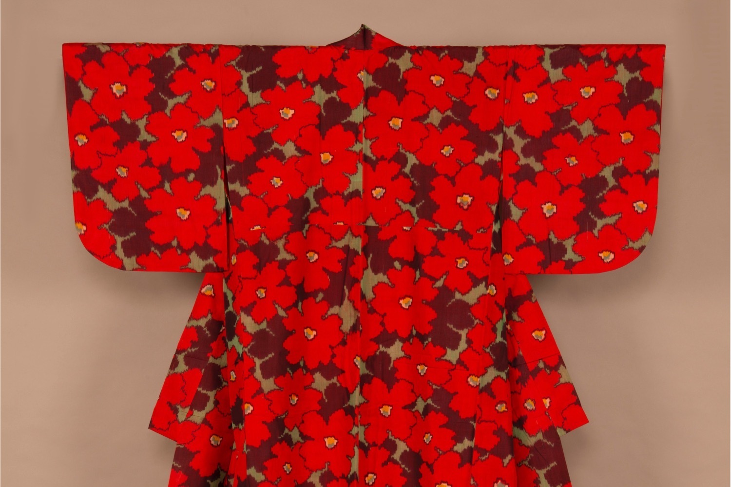 博物館｜企画展「銘仙」埼玉県立歴史と民俗の博物館で - 鮮やかな銘仙着物を展示、銘仙の製作過程も