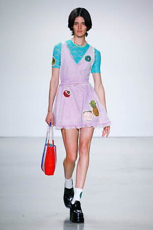 ヴィヴィアン タム(VIVIENNE TAM) 2023年春夏ウィメンズ&メンズコレクション  - 写真24